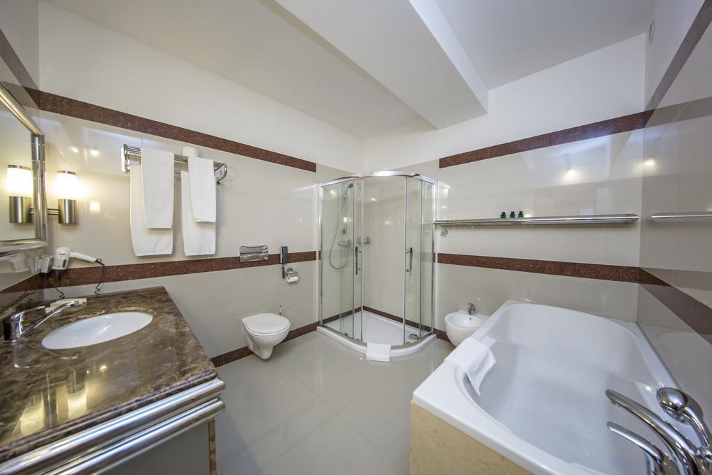 Hotel Golebiewski Висла Екстериор снимка